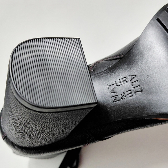 NATURALIZER Women's Callie Black Lace-Up Heeled Boots - 5M - Picture 6 of 9